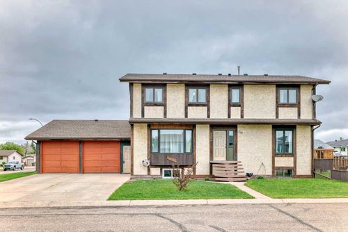 3859 51 Ave Close, Ponoka, AB, T4J1C7 | Card Image