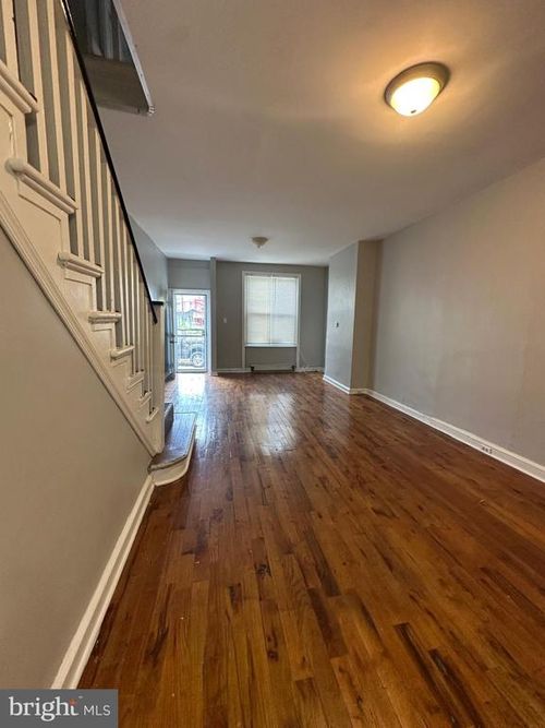 1528 W Oakdale St, PHILADELPHIA, PA, 19132-3921 | Card Image