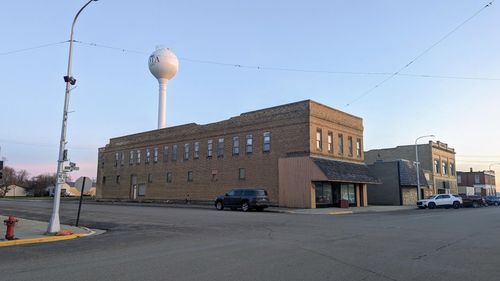 126 Main St N, Lakota, ND, 58344-7527 | Card Image