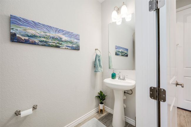 Bathroom | Image 19