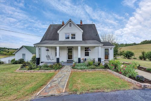 6200 Stewartsville Rd, Moneta, VA, 24121-5552 | Card Image