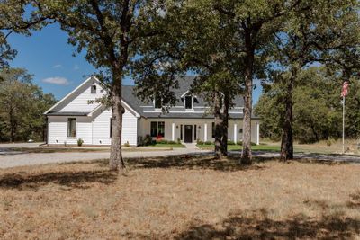 View of front of house featuring a front yard | Image 1