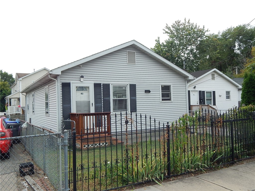Hamlin St, Providence, RI 02907