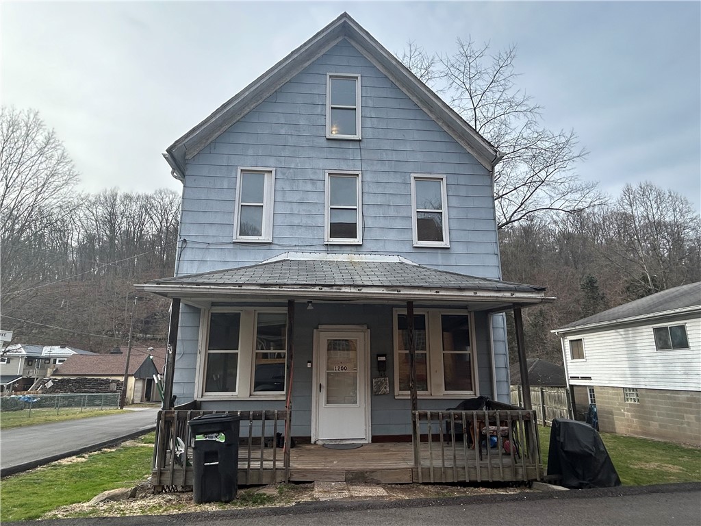 North Ave, Pitcairn, PA 15140