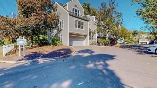 400-400 Anton Dr, Bridgeport, CT, 06606-1738 | Card Image