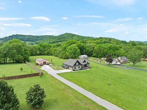 2057 Tice Dr, Culleoka, TN, 38451-2720 | Card Image