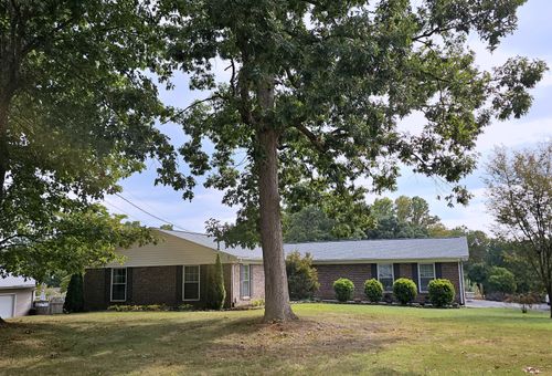 1588 Golf Course Rd, Newport, TN, 37821-7113 | Card Image