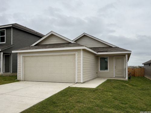 3521 Hilts Trl, New Braunfels, TX, 78130-8518 | Card Image