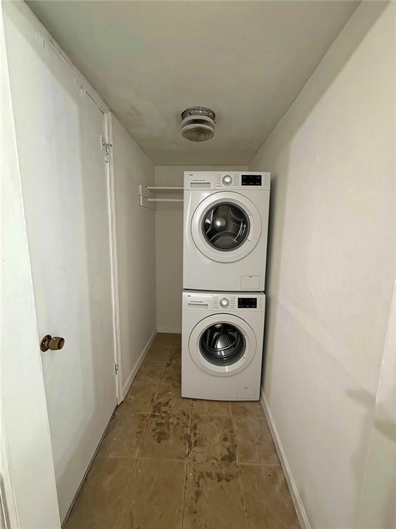 Residential Lease in Forest Park 3
