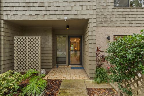 t130-1610 Treehouse Cir, Sarasota, FL, 34231-7667 | Card Image