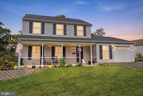 335 Berkshire Rd, FAIRLESS HILLS, PA, 19030-2235 | Card Image