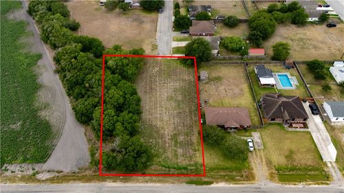 717 New Rincon Rd, Taft, TX, 78390-2900 | Card Image