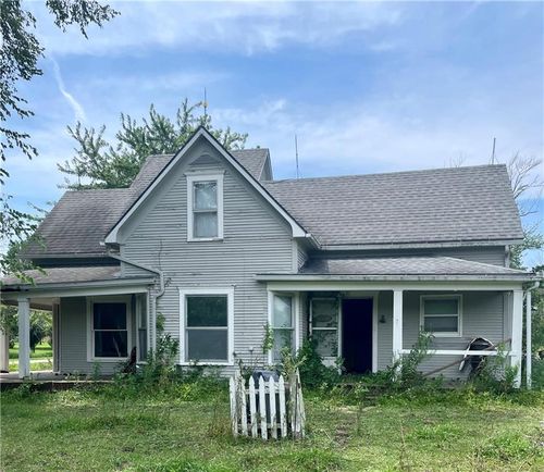 202 W Poplar St, Gentry, MO, 64453 | Card Image
