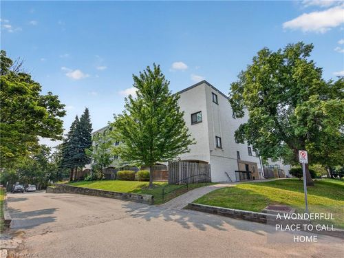 112-1050 Falgarwood Dr, Oakville, ON, L6H2P3 | Card Image
