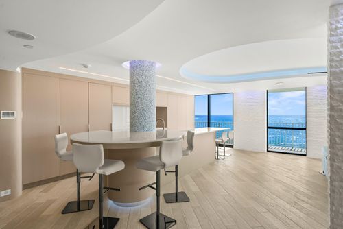 5f-i-3360 S Ocean Blvd, Palm Beach, FL, 33480-5668 | Card Image