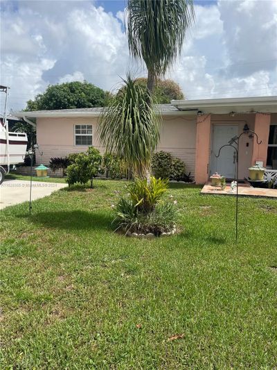 4480 Nw 176th St, House other with 3 bedrooms, 2 bathrooms and null parking in Miami Gardens FL | Image 3