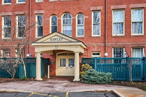 apt-409-35 New South St, Northampton, MA, 01060-4088 | Card Image