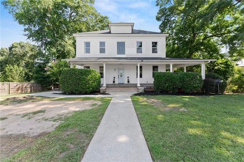 2158 N Broad St, Commerce, GA, 30529-1756 | Card Image