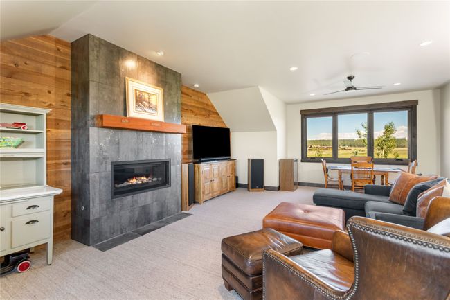 Bonus/Media Room 2 | Image 56