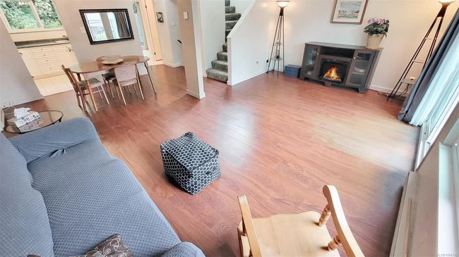 Huge layout | Image 9