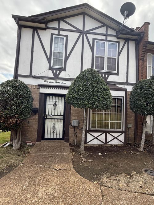 4797 Myrlen Way, Memphis, TN, 38118-6467 | Card Image