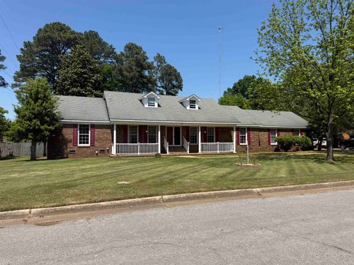 1925 Berry Ave, Florence, AL, 35630-1601 | Card Image