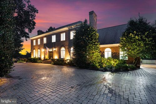 933 Bellview Rd, MCLEAN, VA, 22102-1213 | Card Image