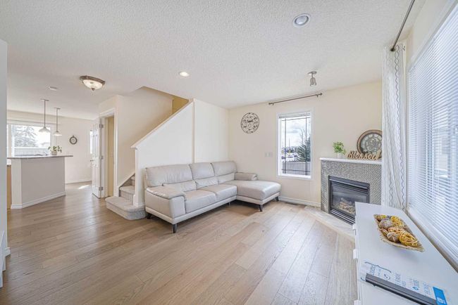 50 Panatella Park Nw, Home with 4 bedrooms, 2 bathrooms and 2 parking in Calgary AB | Image 2