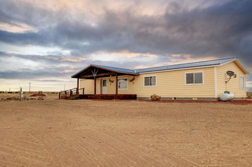 89048 W Campbell Ln, Christmas Valley, OR, 97641 | Card Image