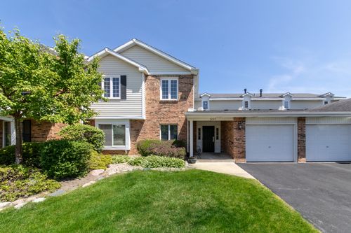 unit-b-7225 Willow Way Ln, Willowbrook, IL, 60527-7515 | Card Image