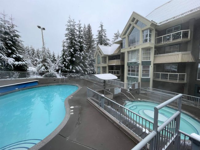 420 - 4910 Spearhead Place, Condo with 2 bedrooms, 2 bathrooms and 1 parking in Whistler BC | Image 25