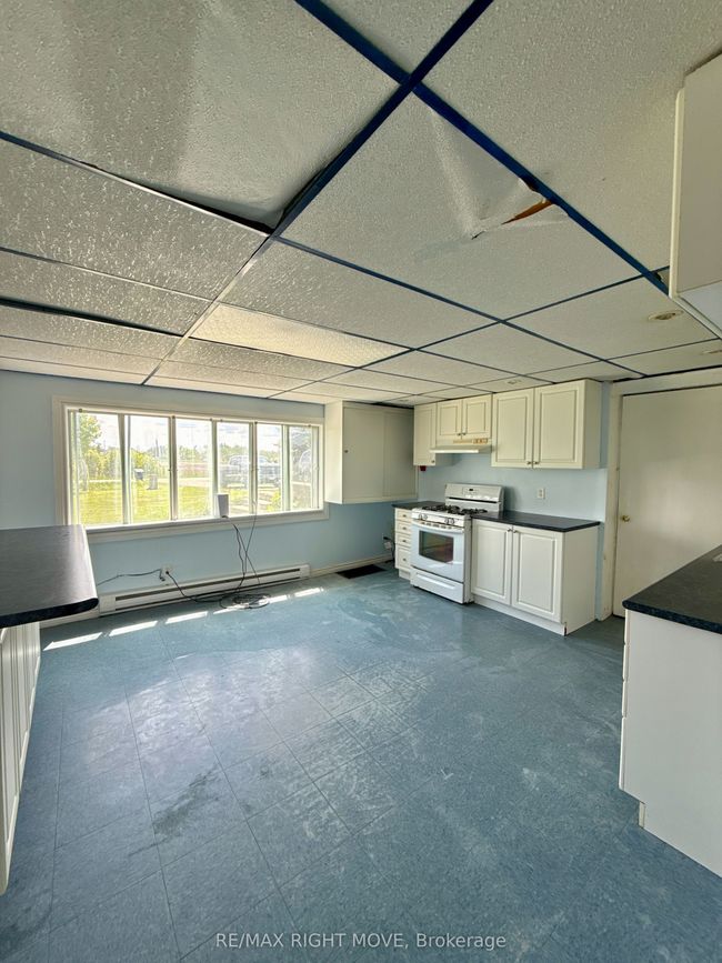 2696 Concession D, House other with 5 bedrooms, 2 bathrooms and 8 parking in Ramara ON | Image 12