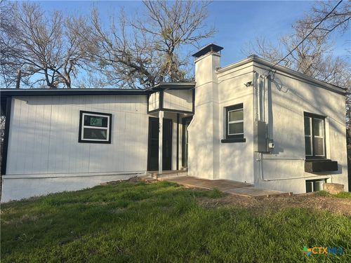 308 N 9th St, Gatesville, TX, 76528-1411 | Card Image