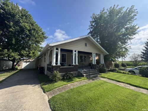 608 E 3rd St, Brookston, IN, 47923-8231 | Card Image