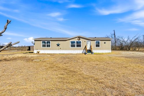 393 W County Road 5719, Devine, TX, 78016-4034 | Card Image