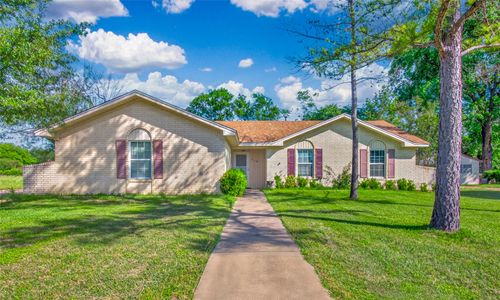 719 W Karnes Dr, Robinson, TX, 76706-5220 | Card Image