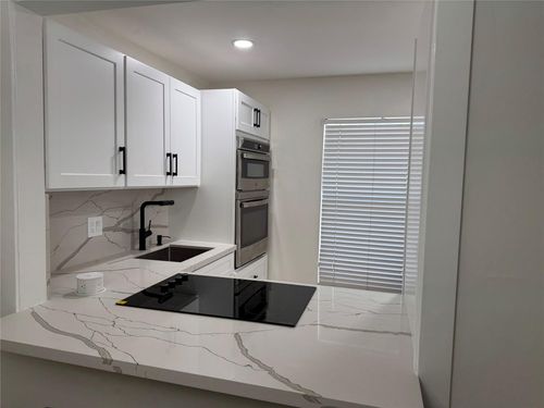 6051 Nw 61st Ave, Tamarac, FL, 33319-6281 | Card Image