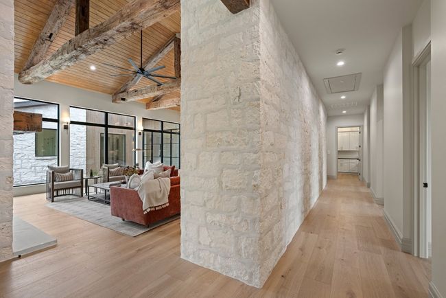 1318 Countryside Bnd, House other with 4 bedrooms, 5 bathrooms and 6 parking in Fredericksburg TX | Image 18
