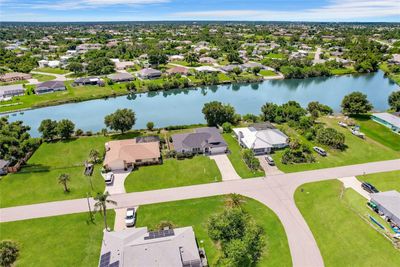 7384 Van Lake Drive, House other with 3 bedrooms, 2 bathrooms and null parking in Englewood FL | Image 1