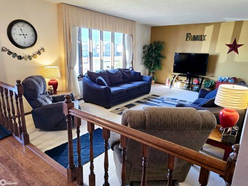 320 Kimberly Dr, West Burlington, IA, 52655-1539 | Card Image