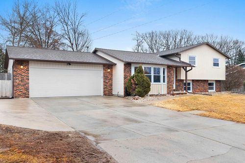 499 Tyrolian Drive, GREEN BAY, WI, 54302 | Card Image