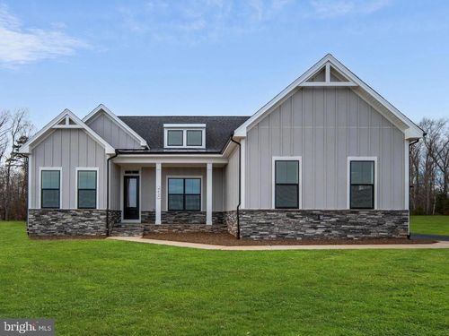 9435 Signature Way, FREDERICKSBURG, VA, 22407-1507 | Card Image