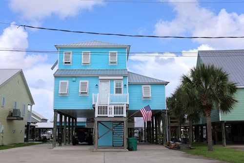 131 Melancon St, Golden Meadow, LA, 70357 | Card Image