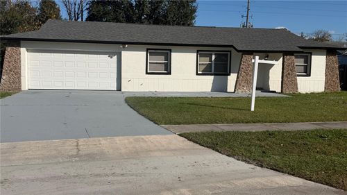 8365 Mattituck Cir, ORLANDO, FL, 32829-8533 | Card Image