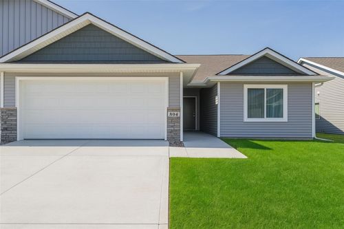 804 Cherry St Nw, Bondurant, IA, 50035-1429 | Card Image