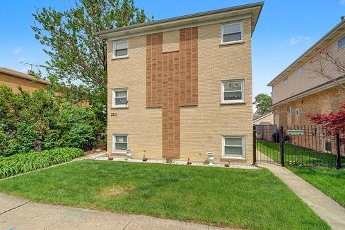 1e-2111 N 75th Ave, Elmwood Park, IL, 60707-3164 | Card Image