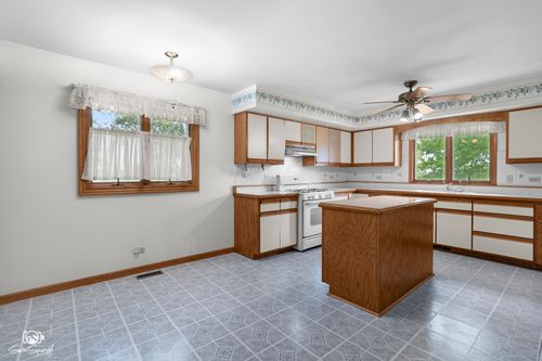 4849 W Kennedy Rd, Peotone, IL, 60468-9085 | Card Image