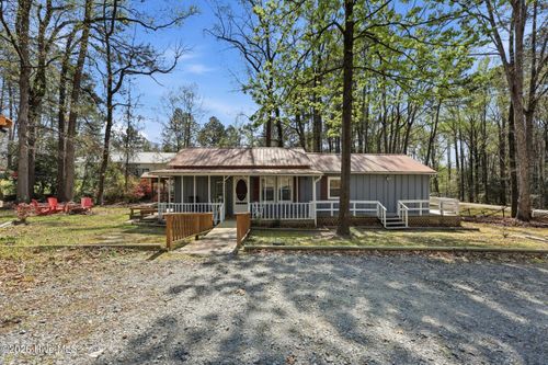 110 Maple St, Carthage, NC, 28327-9072 | Card Image