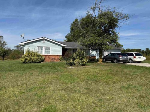 401 W 1125 S, Geneva, IN, 46740-9273 | Card Image