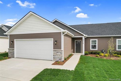2255 Gilder Dr, Howell, MI, 48843-5827 | Card Image